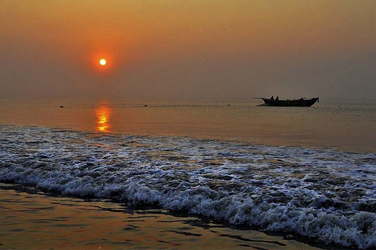 Fotosurat ikki gozallar bir Dik sorish